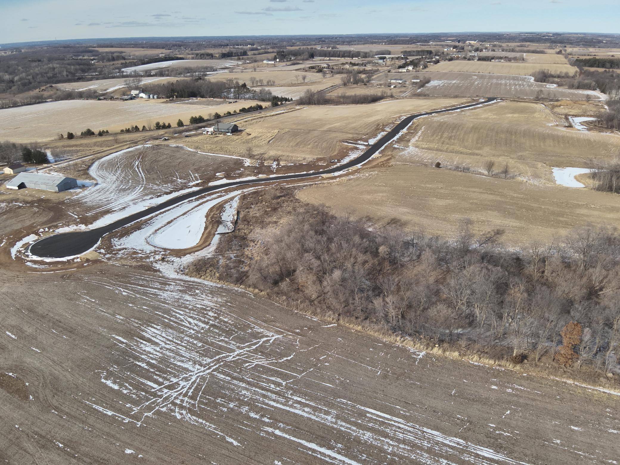380 Candy LN, River Falls, WI 54022