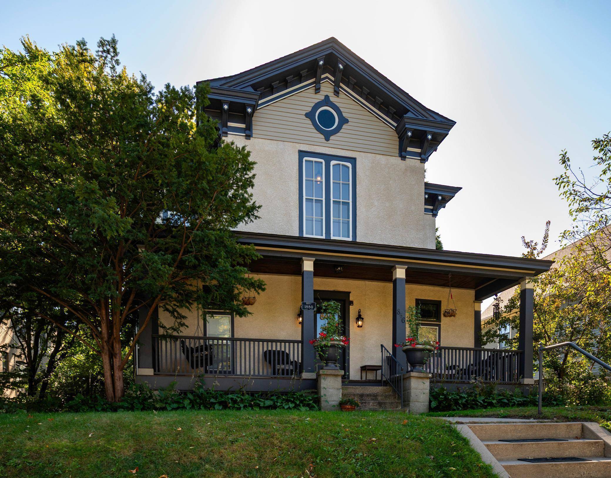 846 Lincoln AVE, Saint Paul, MN 55105