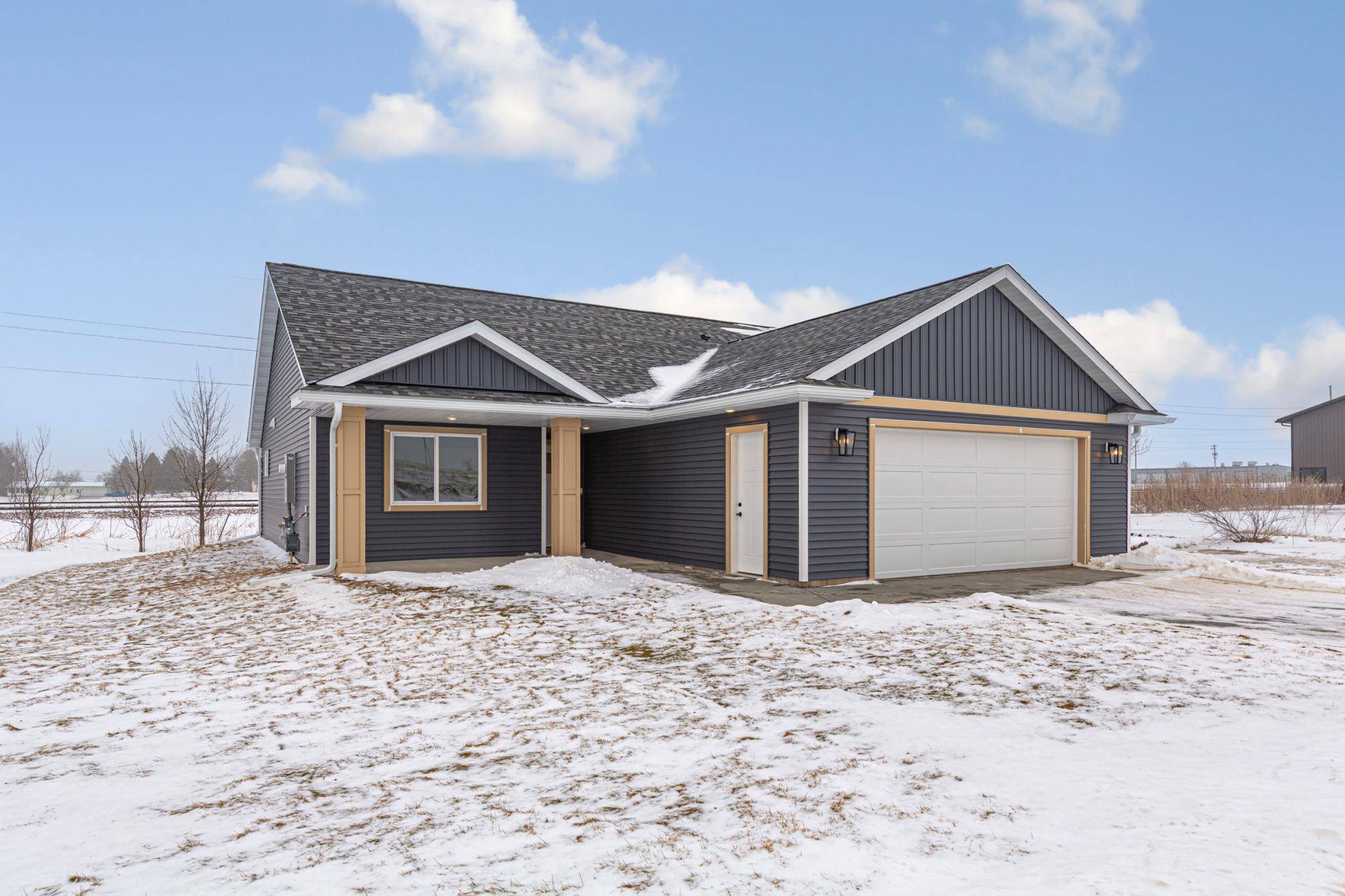 804 2nd St SE, Dodge Center, MN 55927