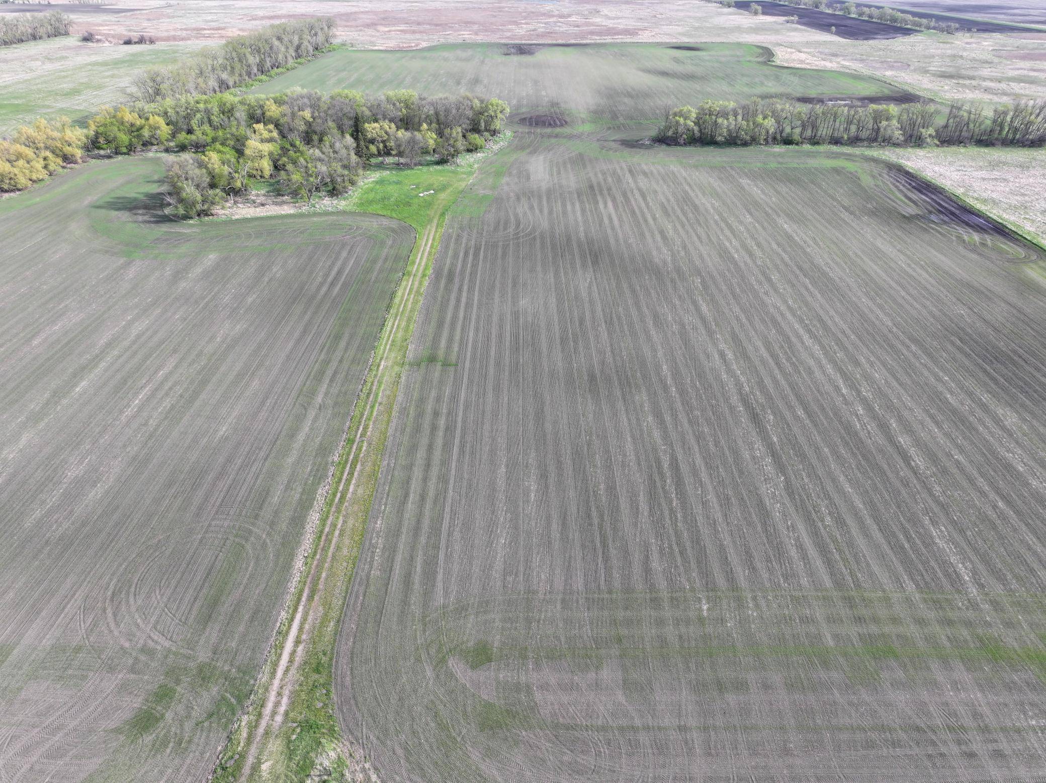 1st St SE 1st St SE, Cooperstown, ND 58425
