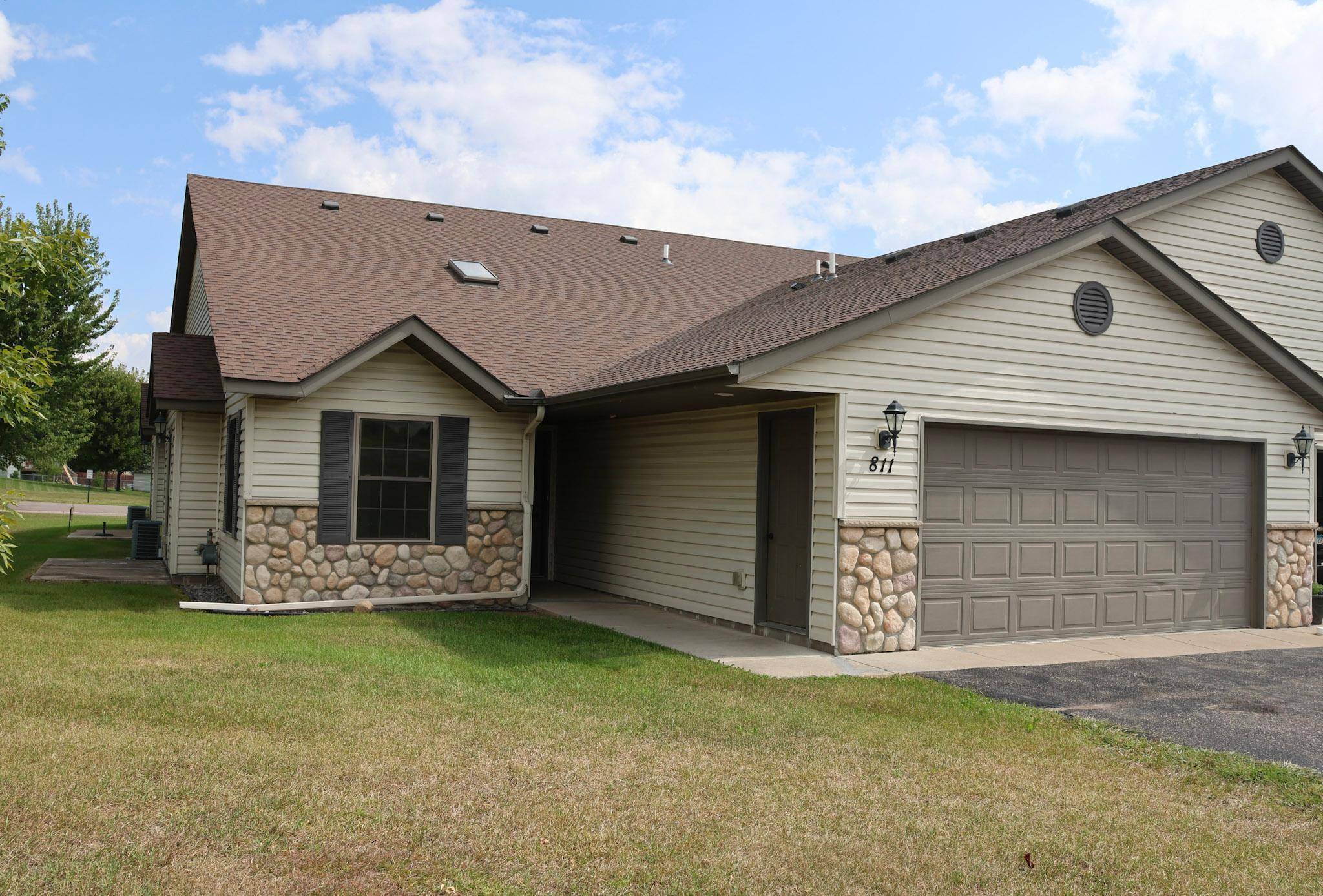 811 Stonehaven PATH, Milaca, MN 56353