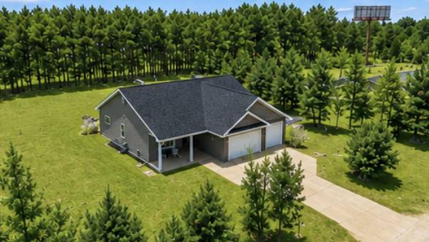1400 Carriage Hill DR, Hinckley, MN 55037