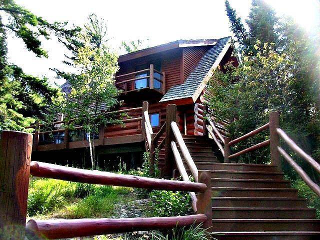 2450 Keyes IS, International Falls, MN 56649