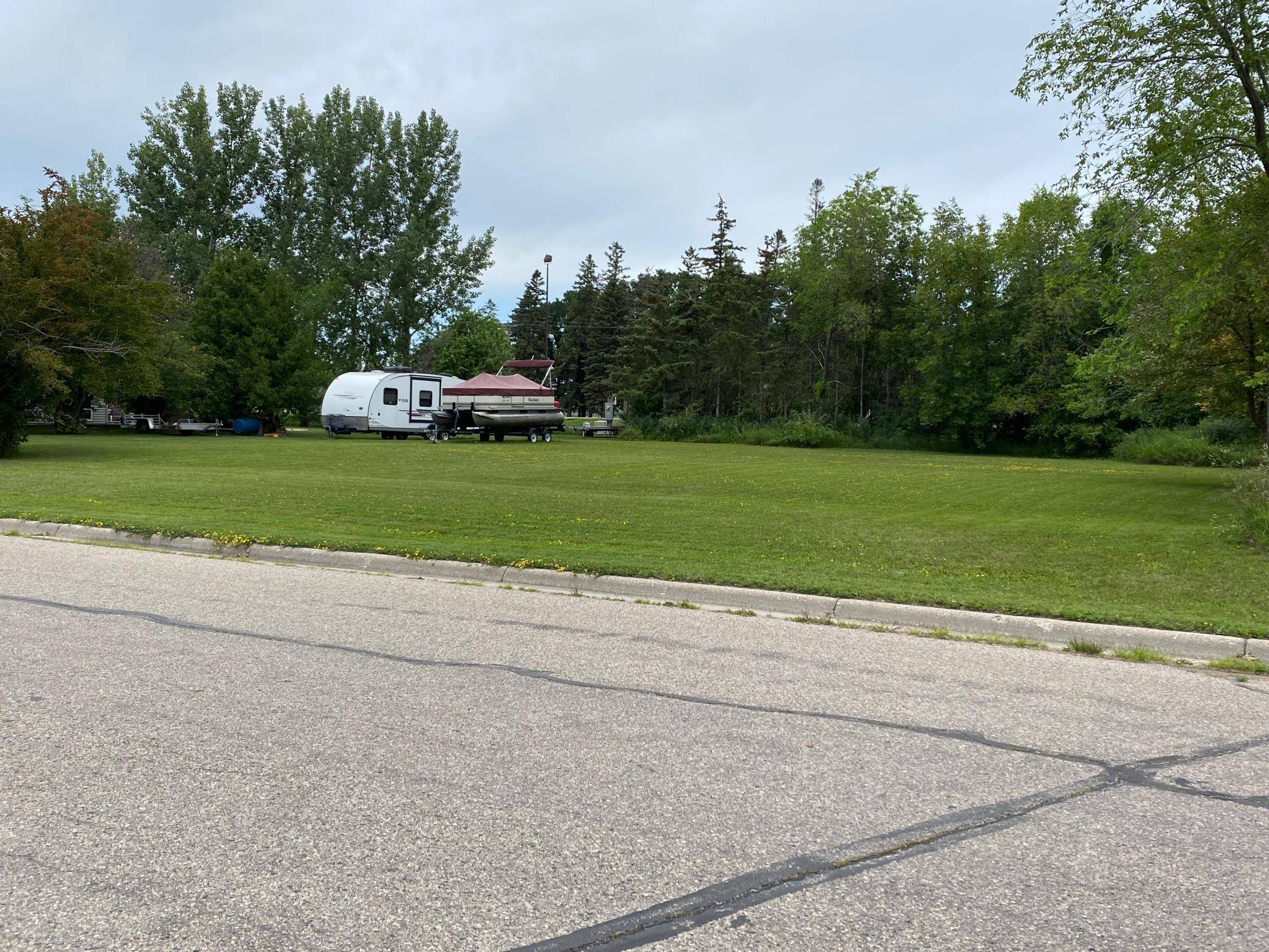 1603 Cardinal DR N, Thief River Falls, MN 56701