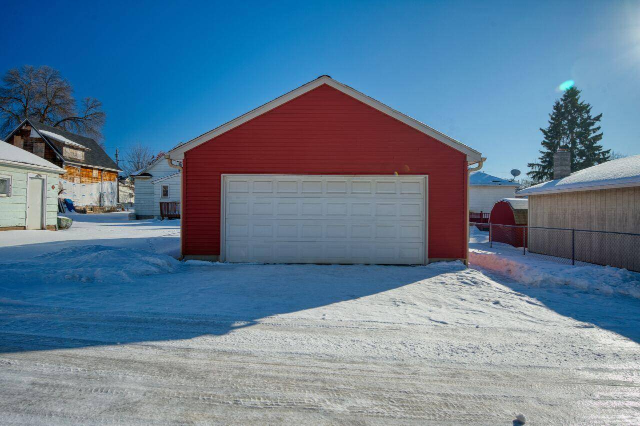 1117 Lincoln AVE, Eveleth, MN 55734