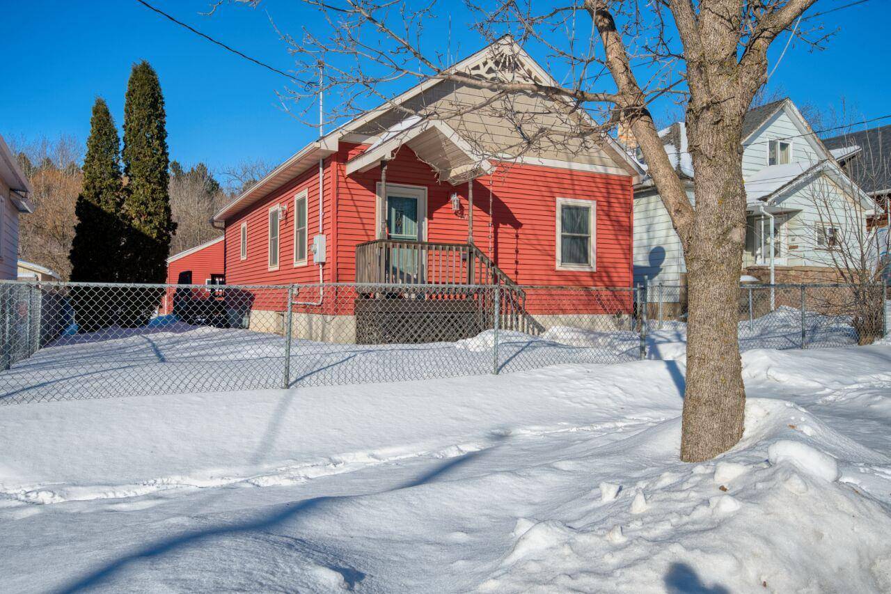 1117 Lincoln AVE, Eveleth, MN 55734