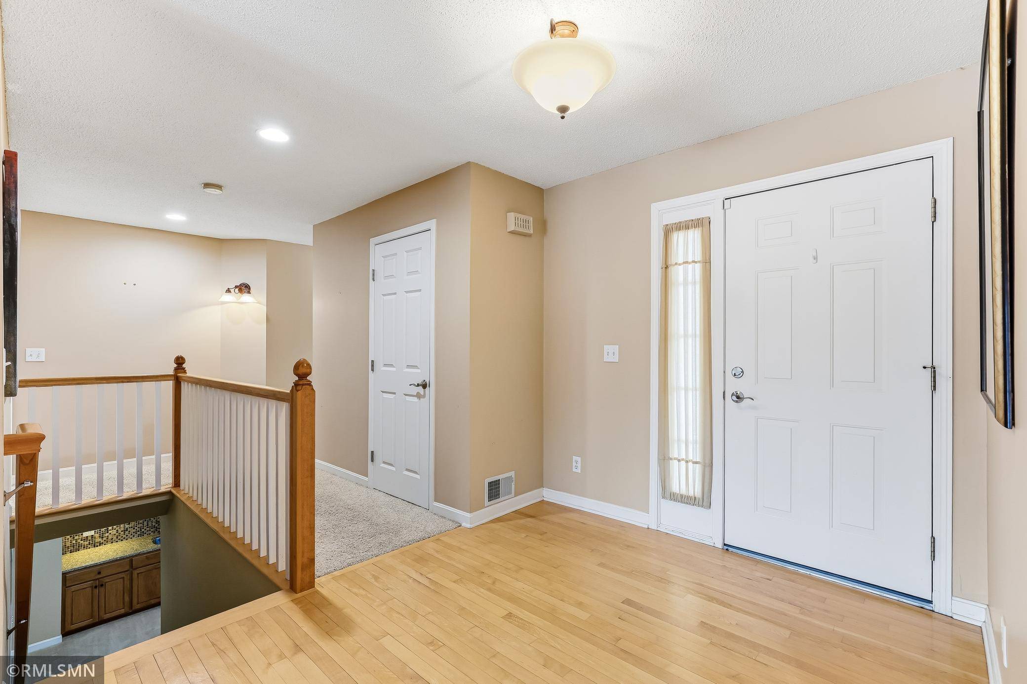 18455 95th PL N, Maple Grove, MN 55311