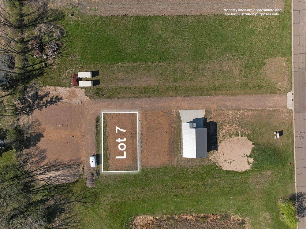 1305 (Unit 7) Guy AVE, Barron, WI 54812