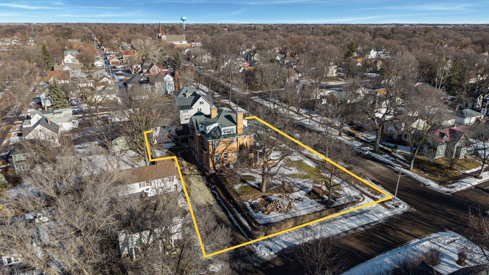 215 S 5th ST, Montevideo, MN 56265