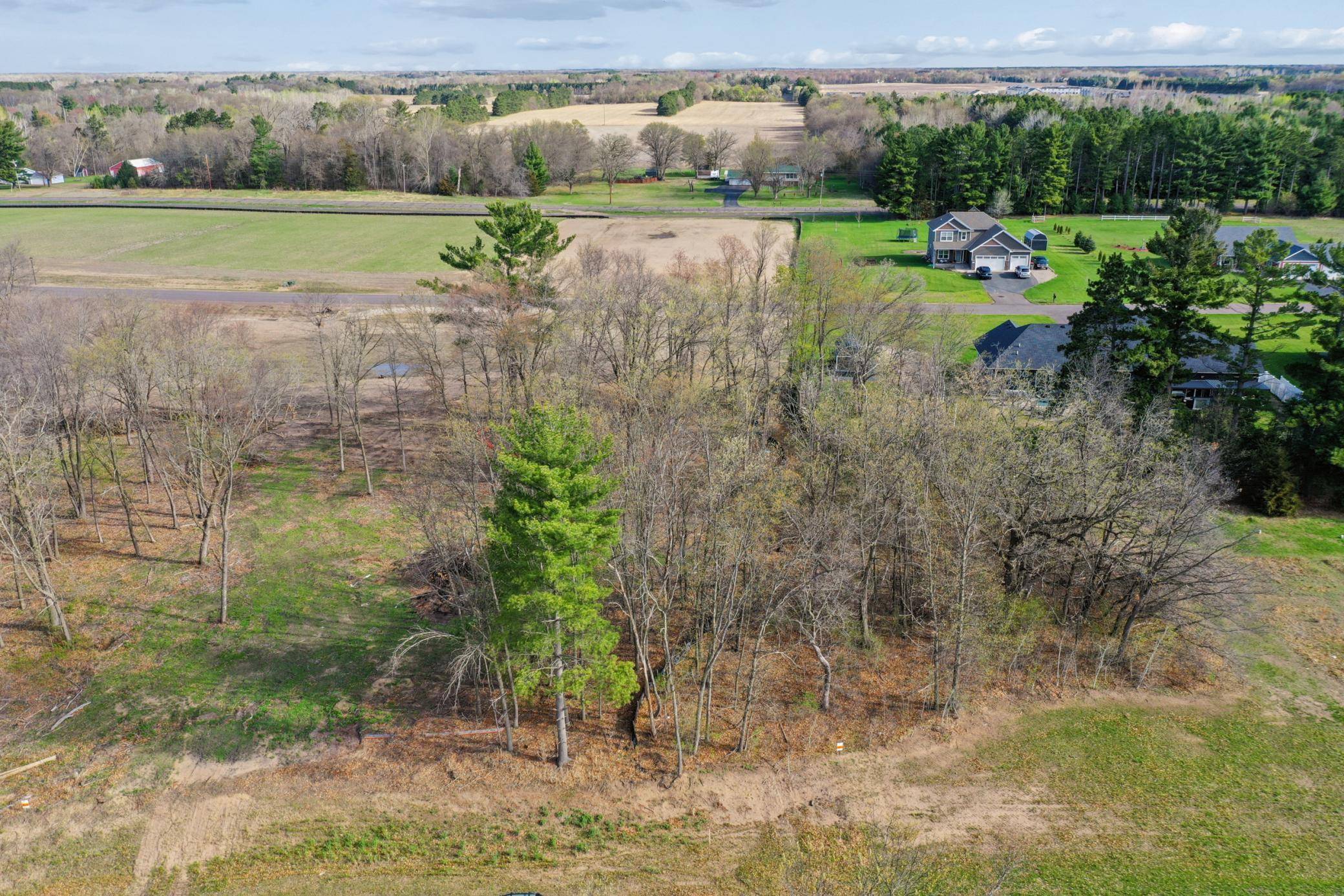 5282 389th TRL, North Branch, MN 55056