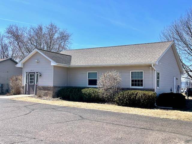 1813 Wilson ST NE, Menomonie, WI 54751