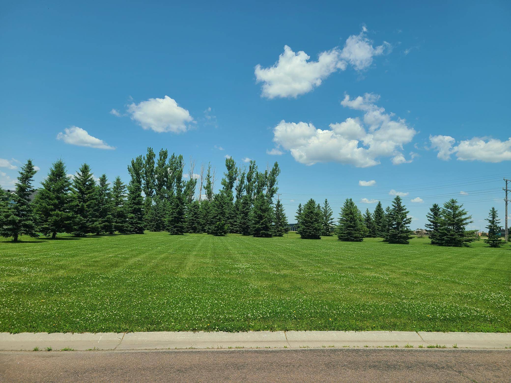 212 River Bend Trail, Breckenridge, MN 56520