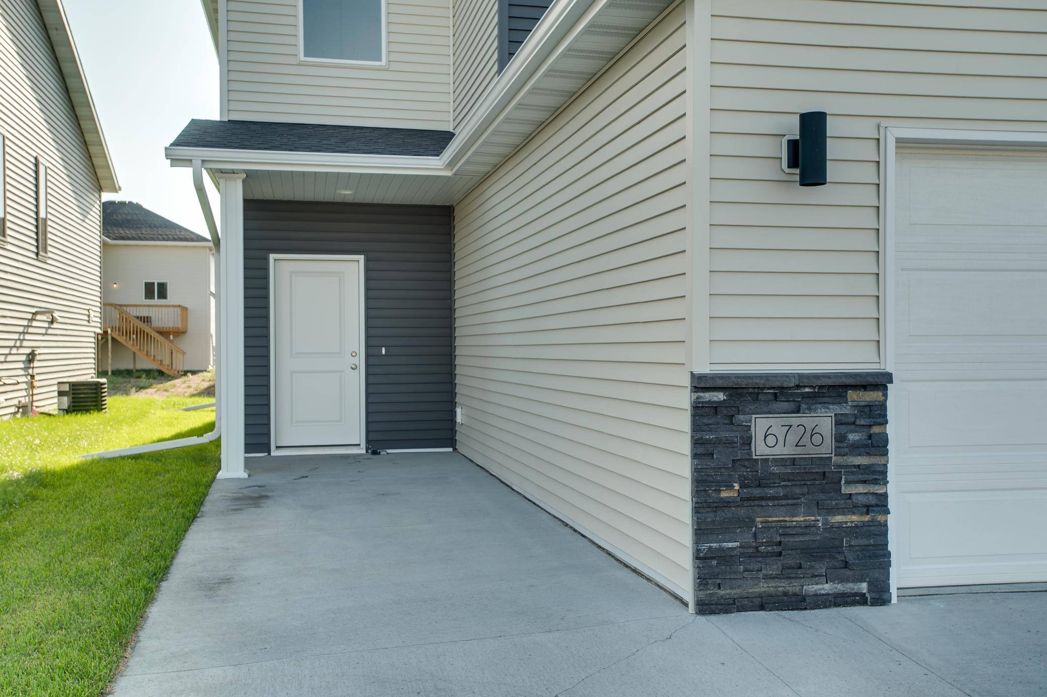 6726 Belding DR S, Fargo, ND 58104