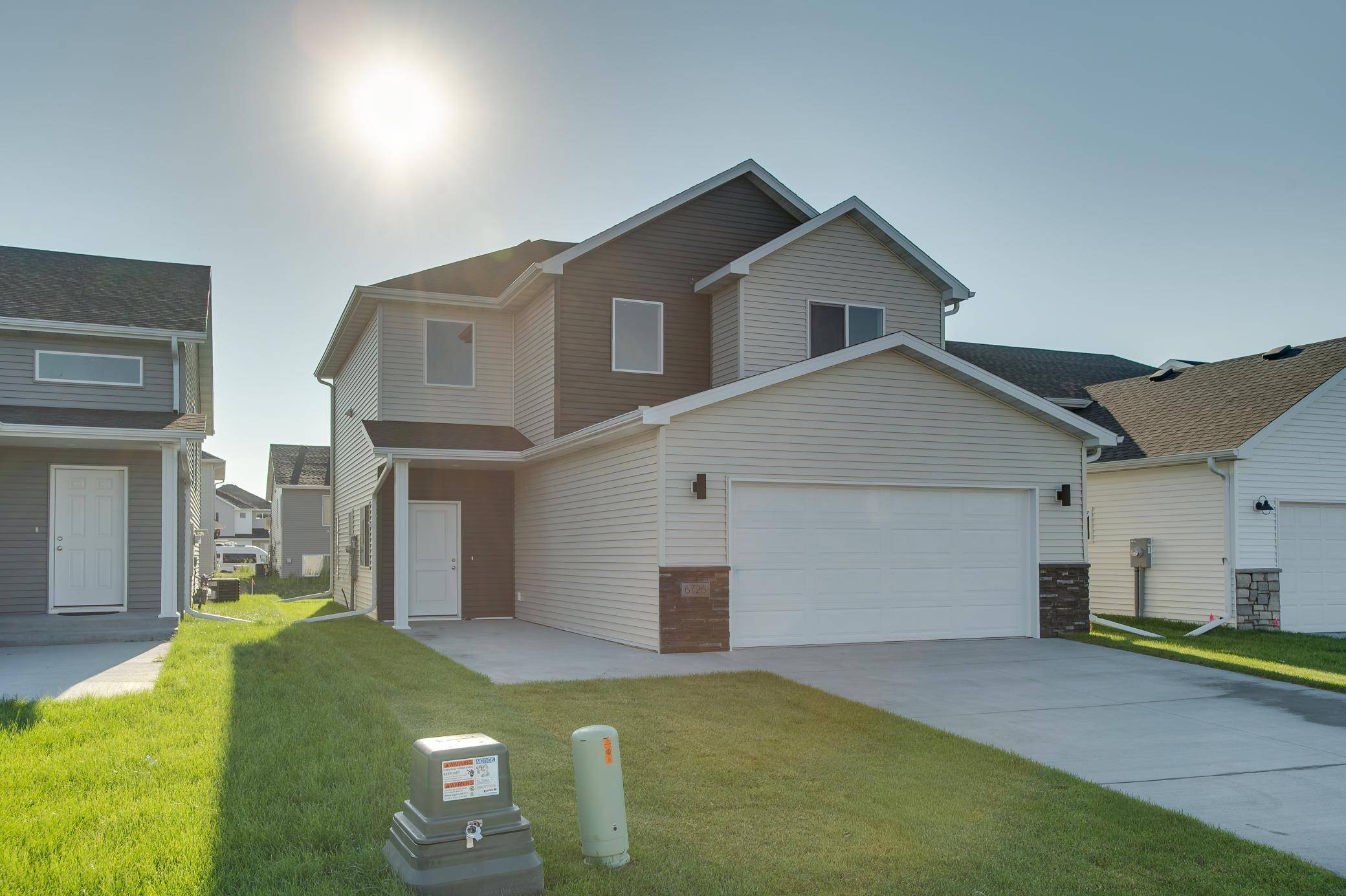 6726 Belding DR S, Fargo, ND 58104