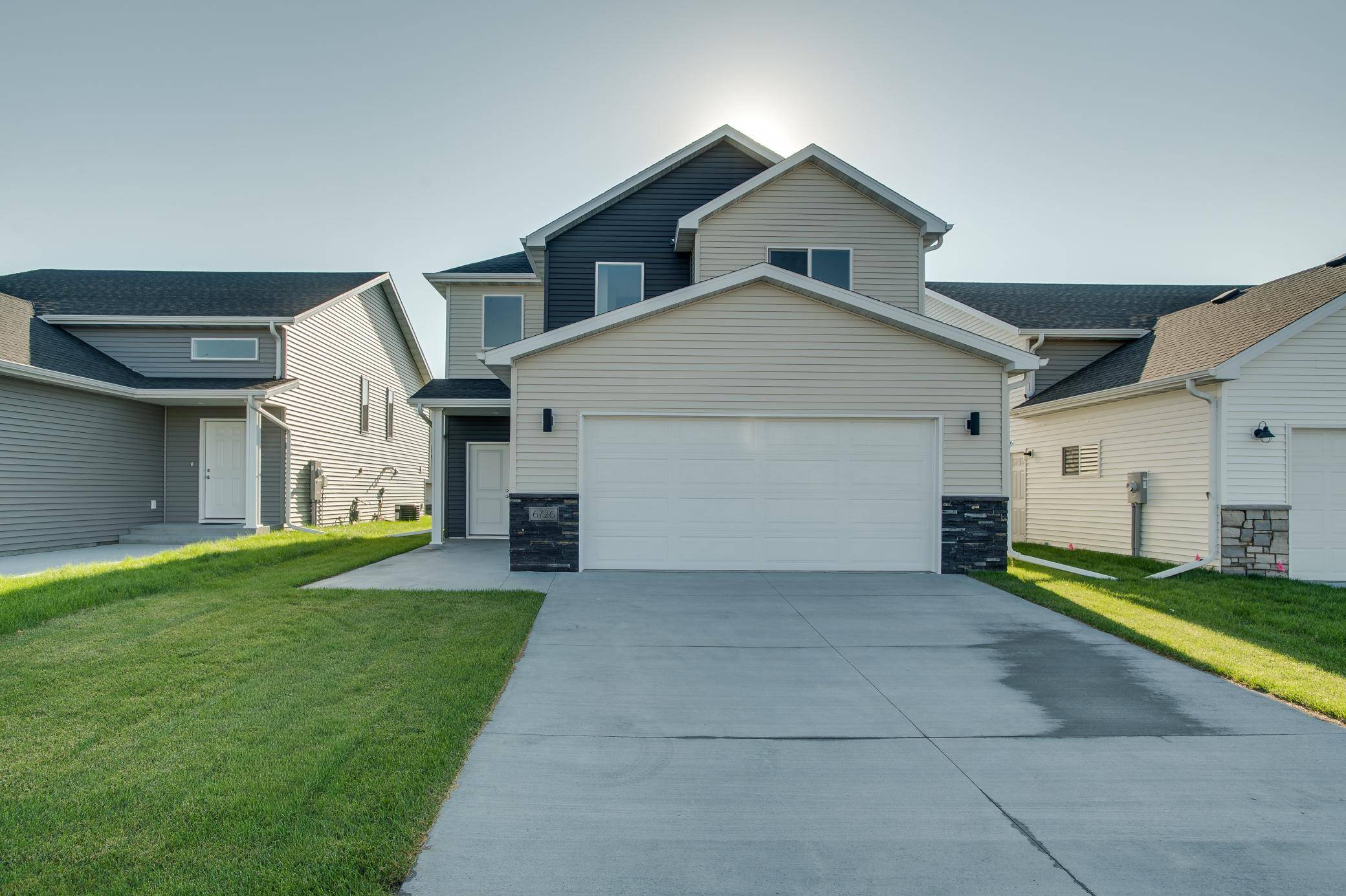 6726 Belding DR S, Fargo, ND 58104