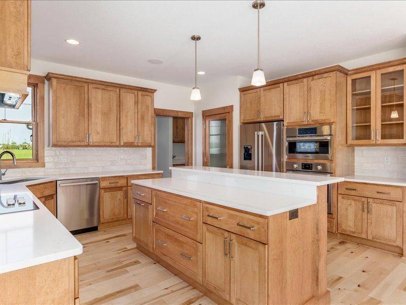 2359 Sydney LN, Hudson, WI 54016