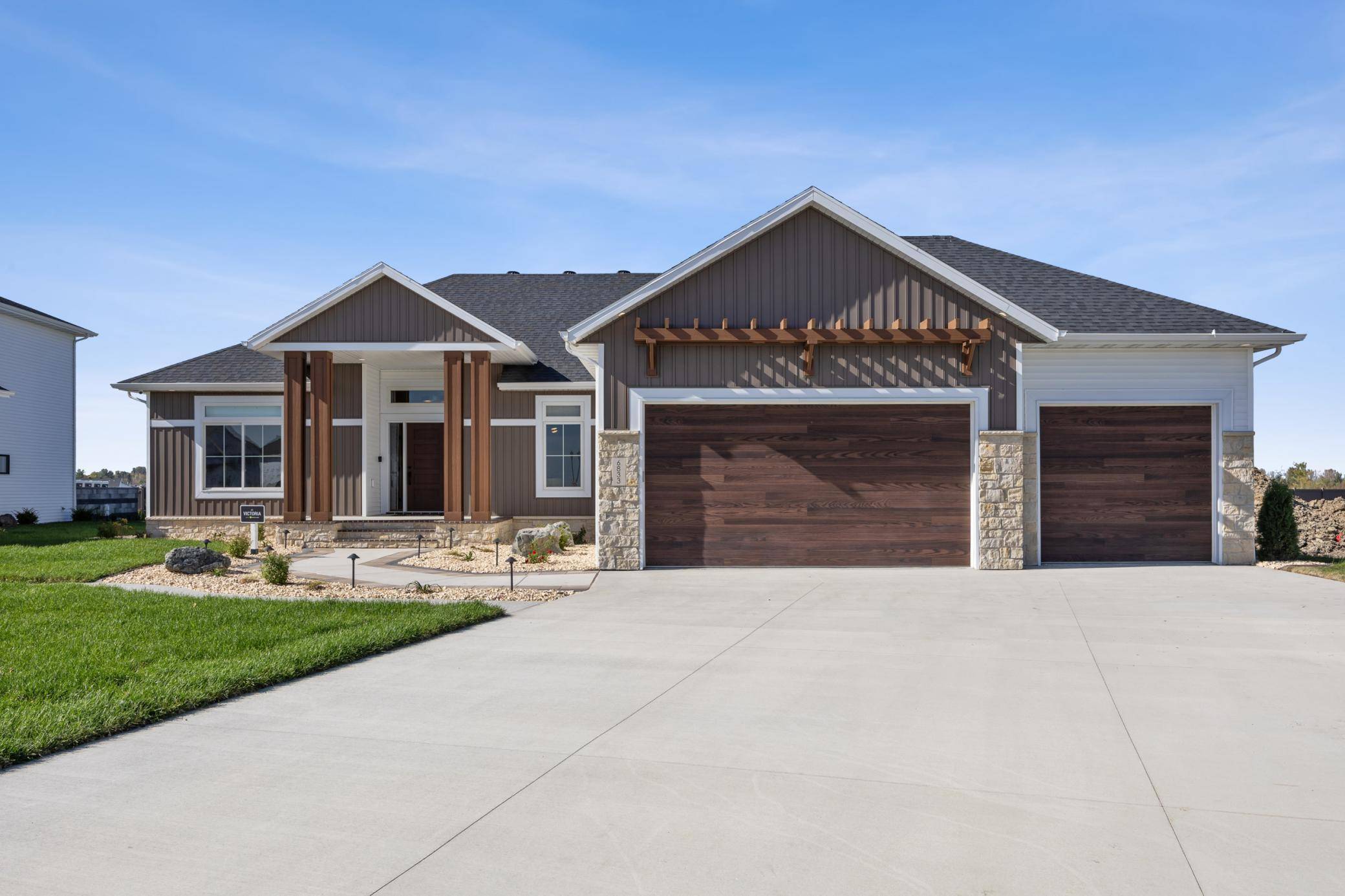 6833 Sunrise PT, Horace, ND 58047