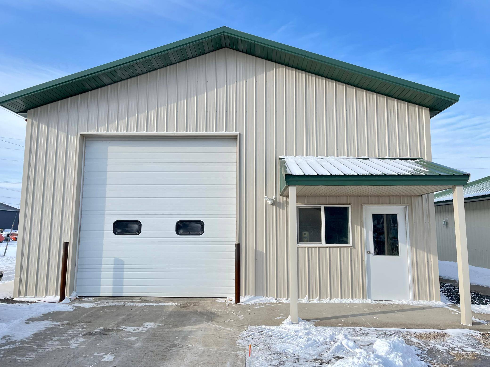 416 1/2 S Lake AVE, Battle Lake, MN 56515