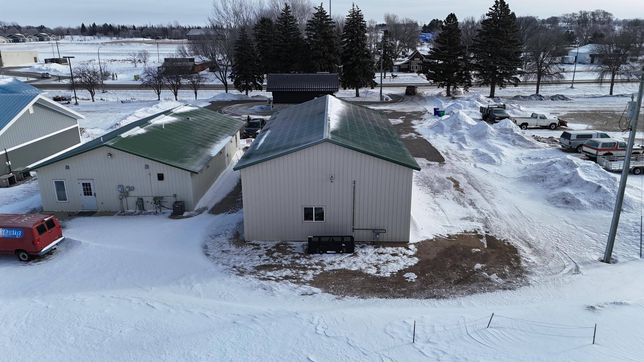 416 1/2 S Lake AVE, Battle Lake, MN 56515