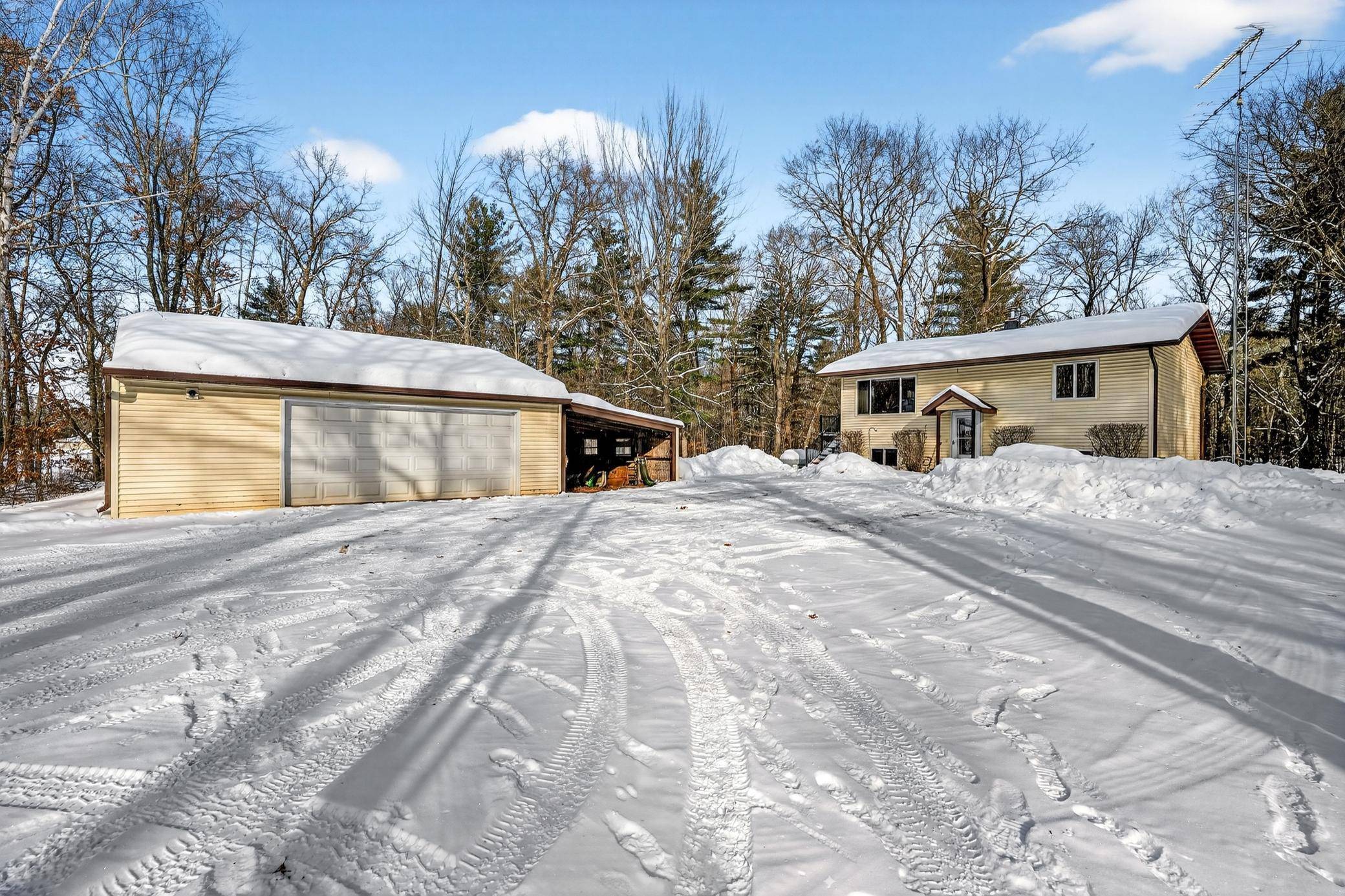 N6450 Ellsworth Lake Dr., Spooner, WI 54801