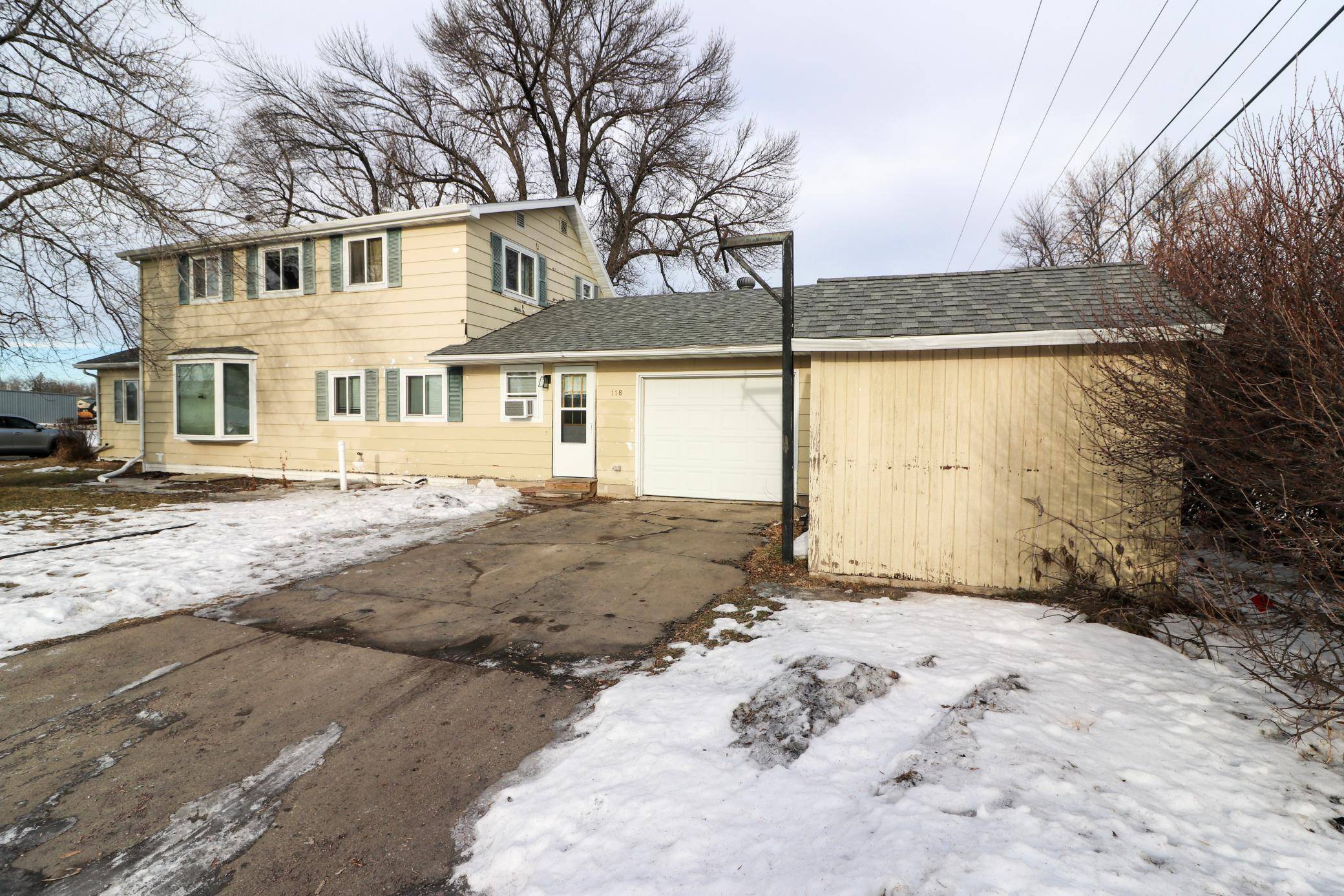 118 2nd AVE NE, Mayville, ND 58257