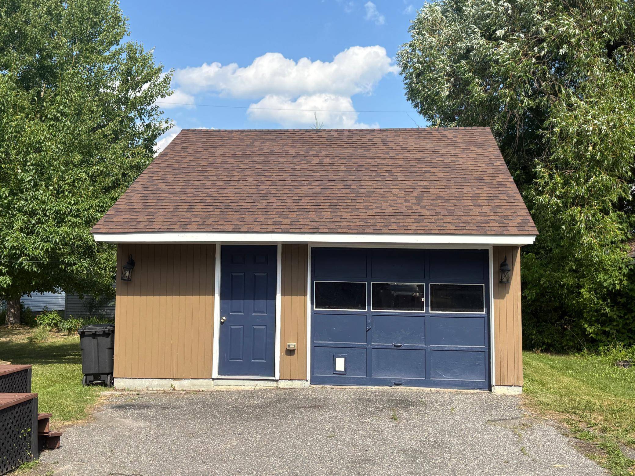 1613 5th AVE E, International Falls, MN 56649