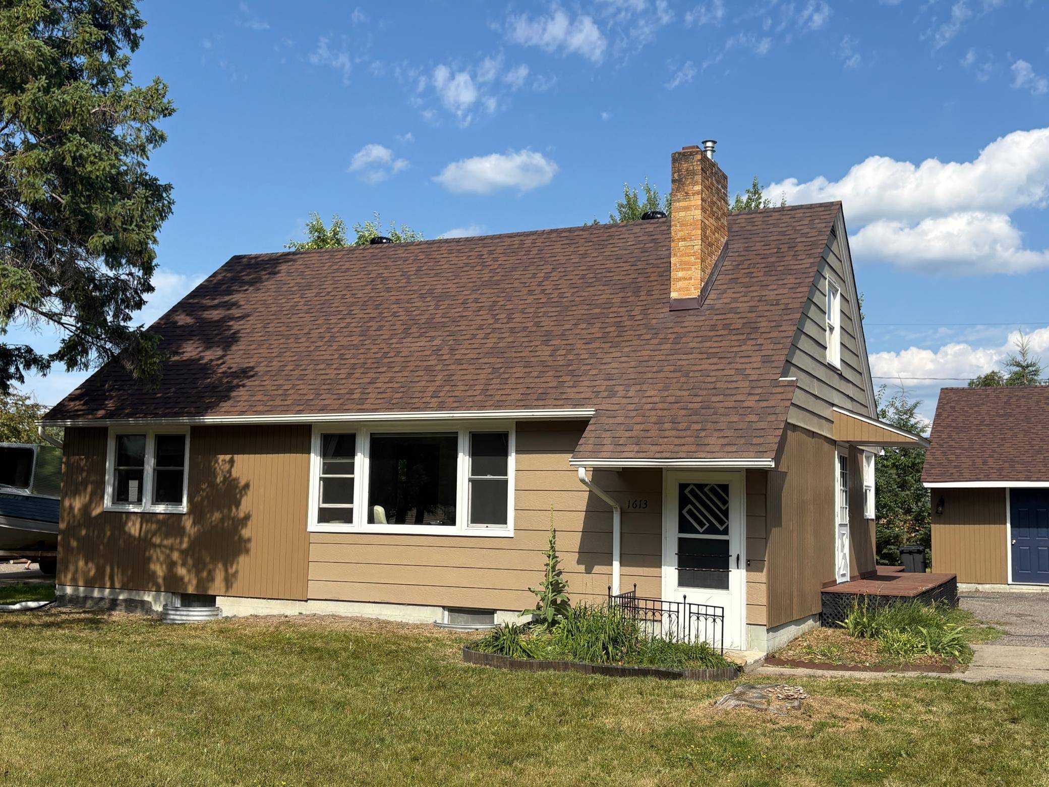 1613 5th AVE E, International Falls, MN 56649