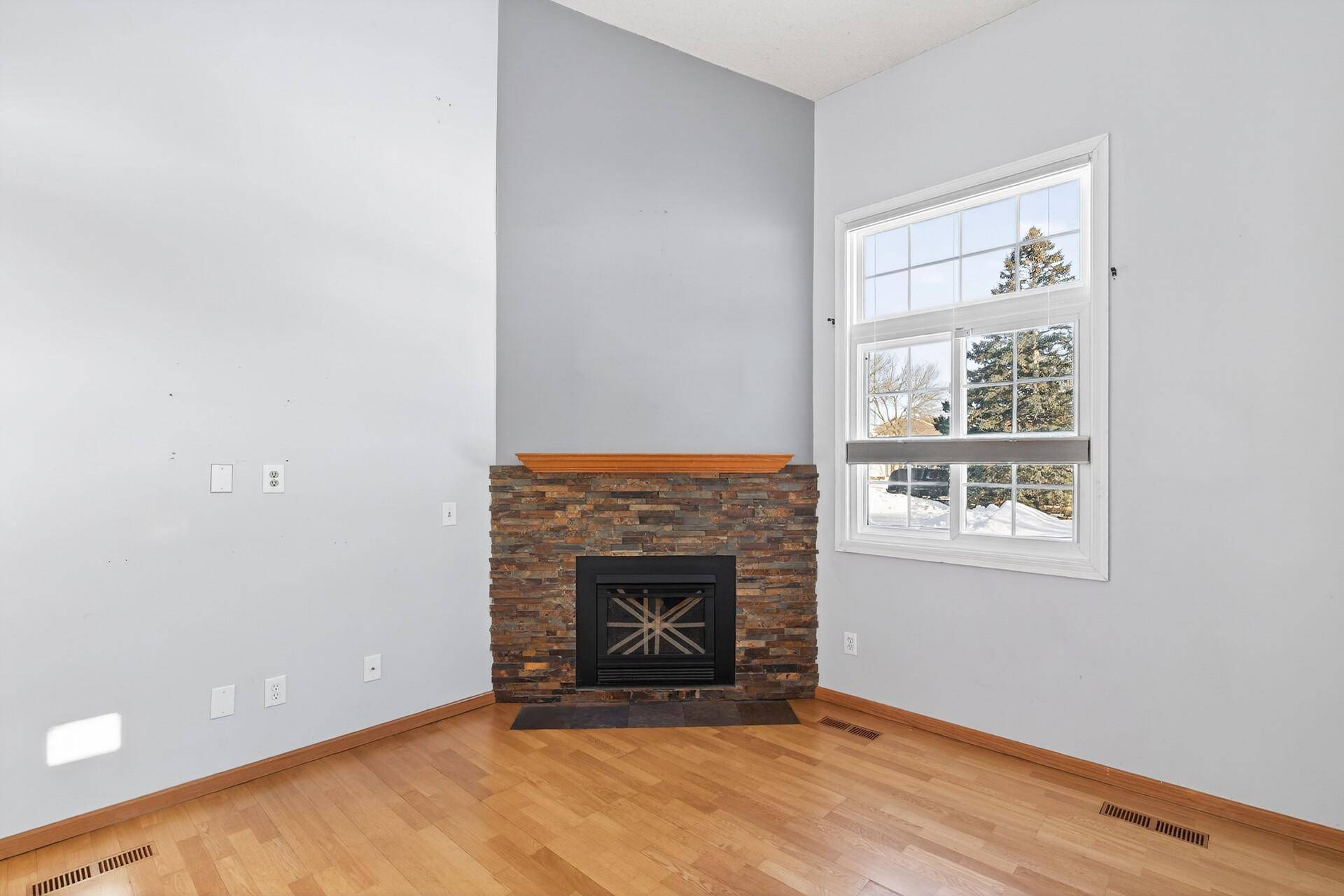 15522 Garnet WAY #102, Apple Valley, MN 55124