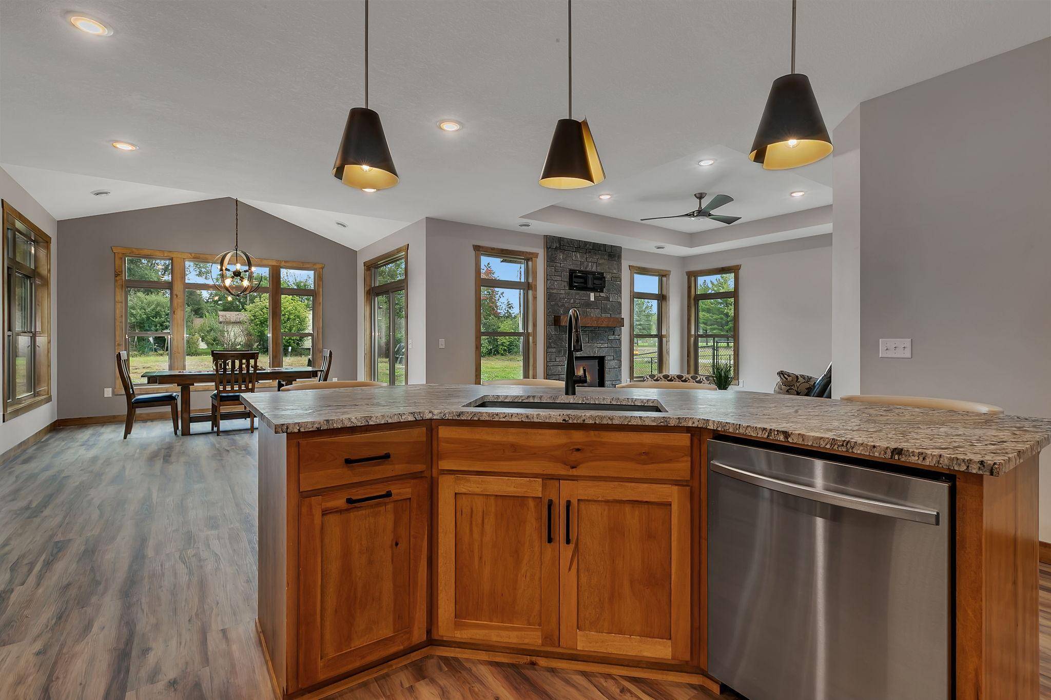 2016 Forest CT, Saint Cloud, MN 56303