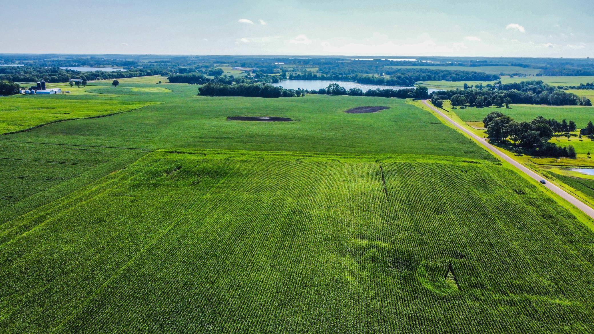 7250 Rutz Lake RD, Waconia, MN 55387
