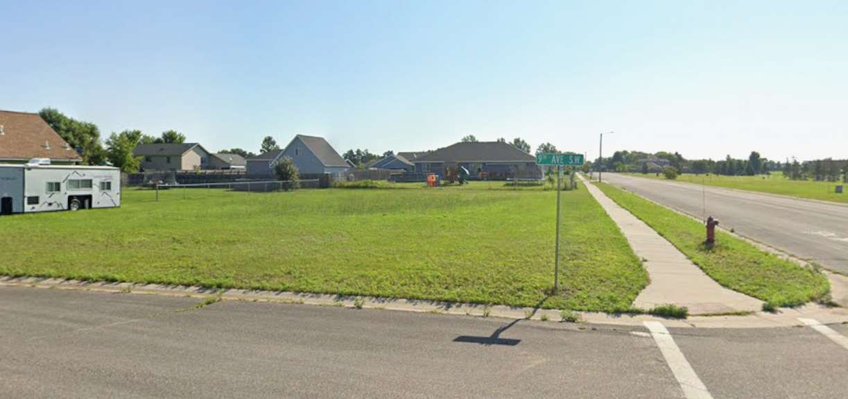 829 9th AVE SW, Perham, MN 56573