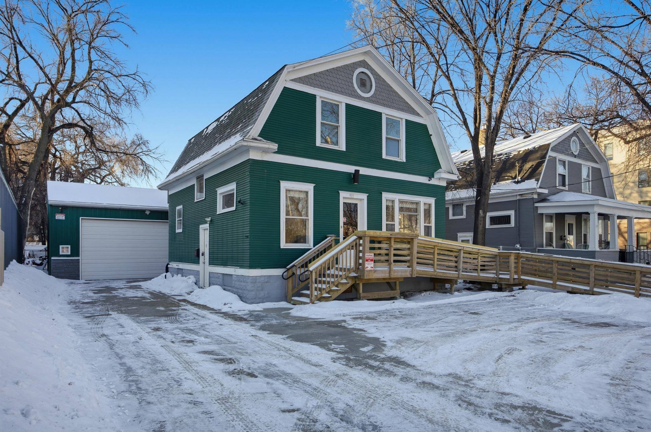 1122 4th AVE N, Fargo, ND 58102