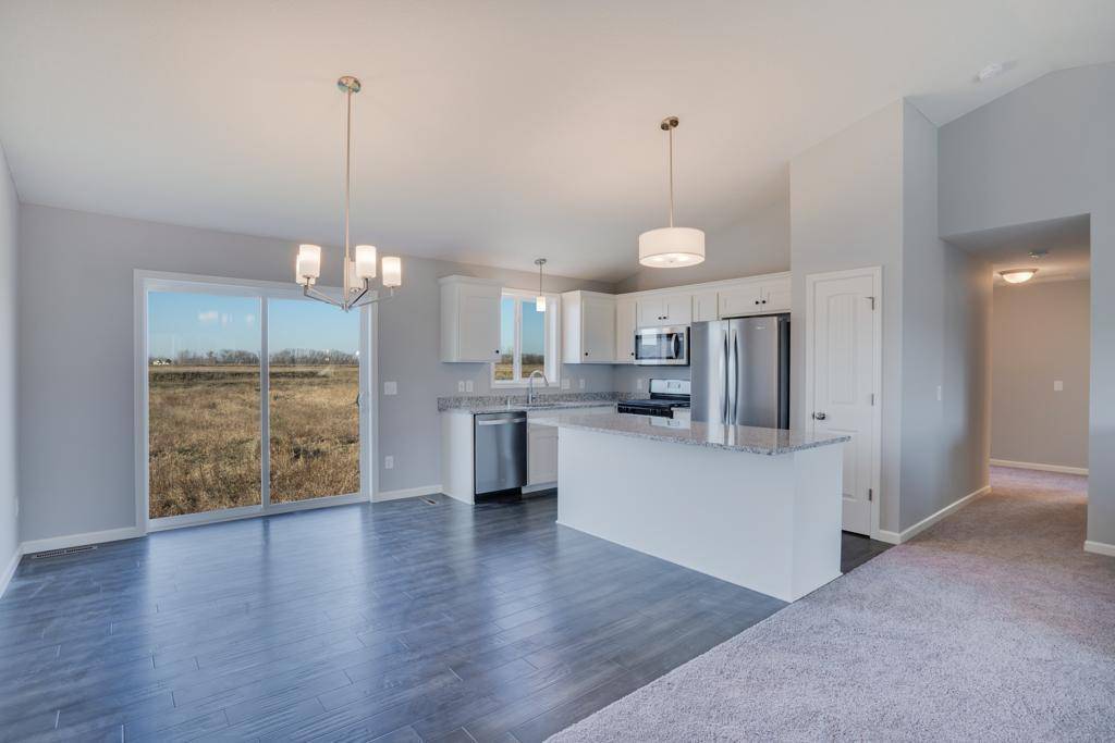 810 Fox River RD, Somerset, WI 54025