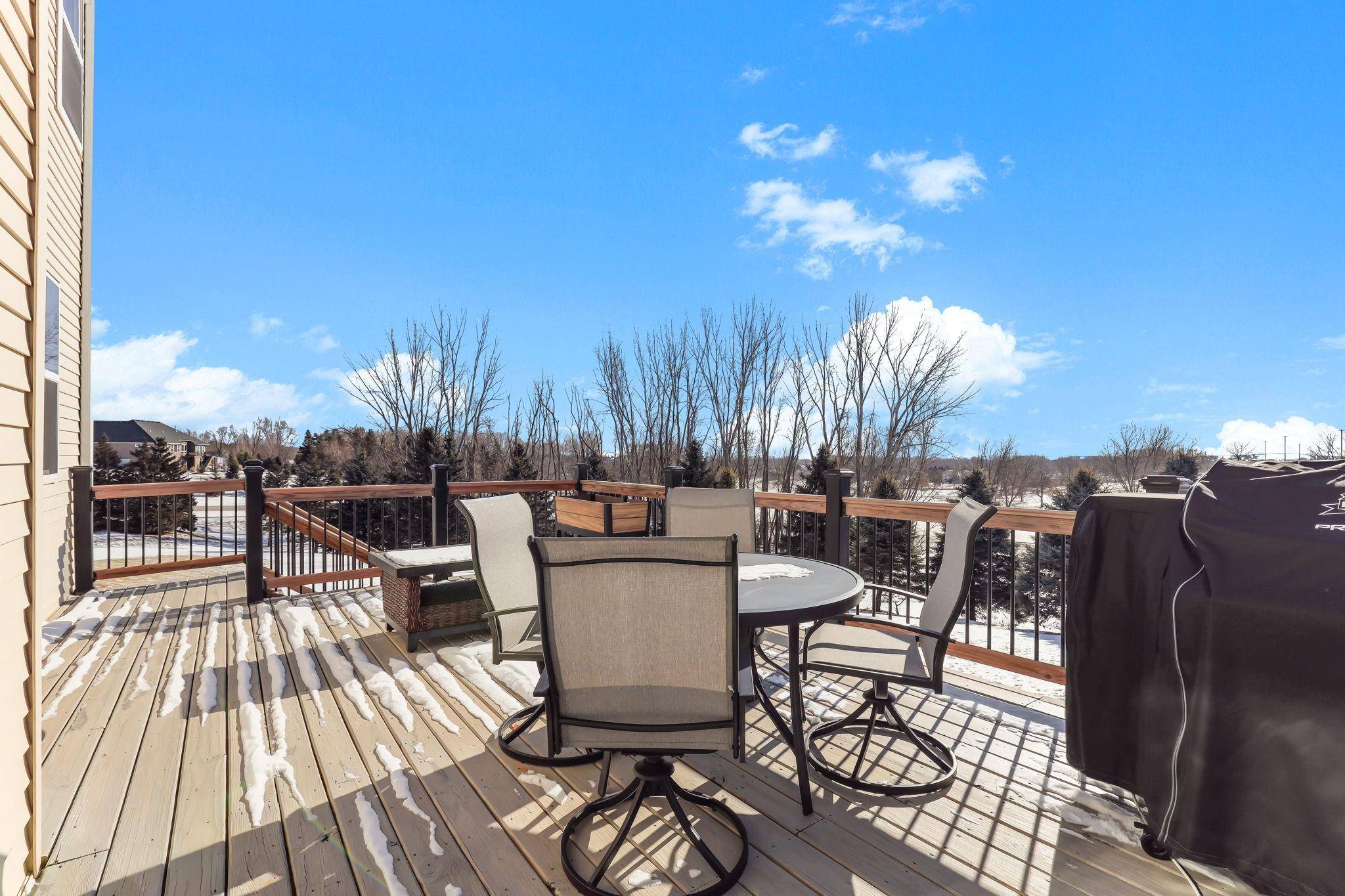19727 Hazel Nut CT, Lakeville, MN 55044