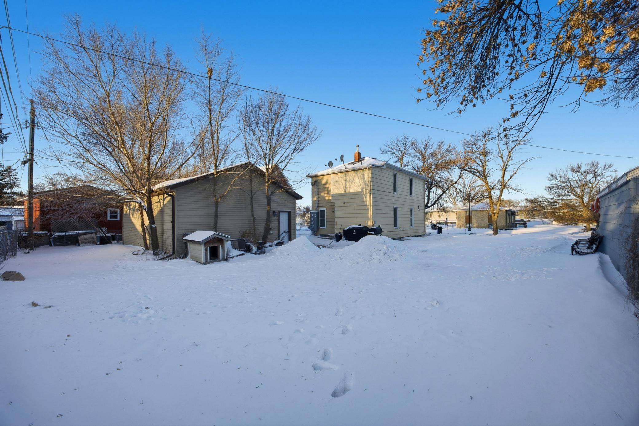 702 21st ST S, Fargo, ND 58103
