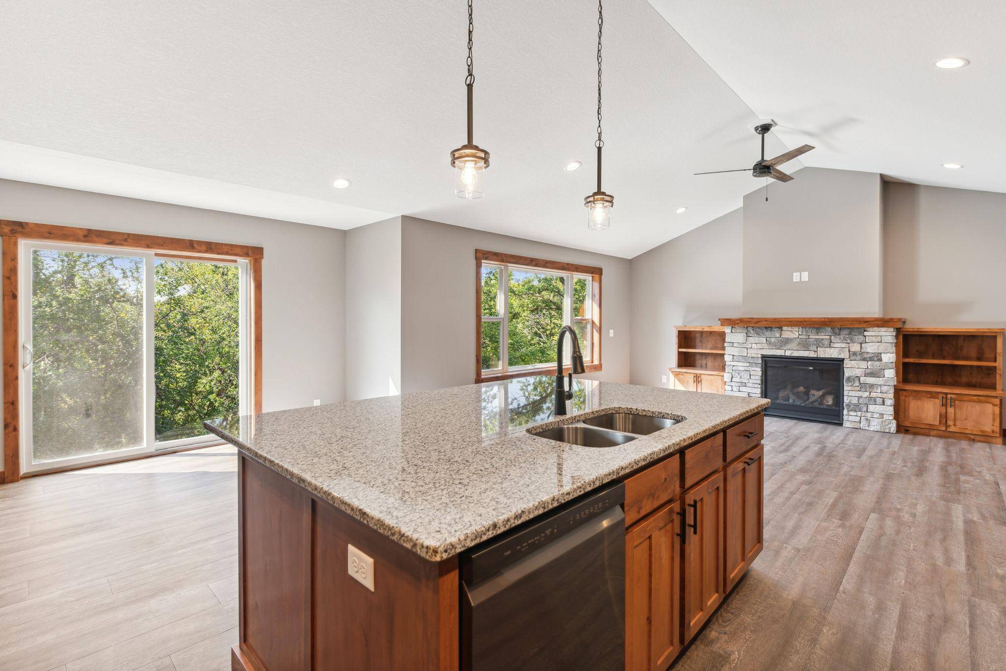 1635 72nd AVE, Hammond, WI 54015