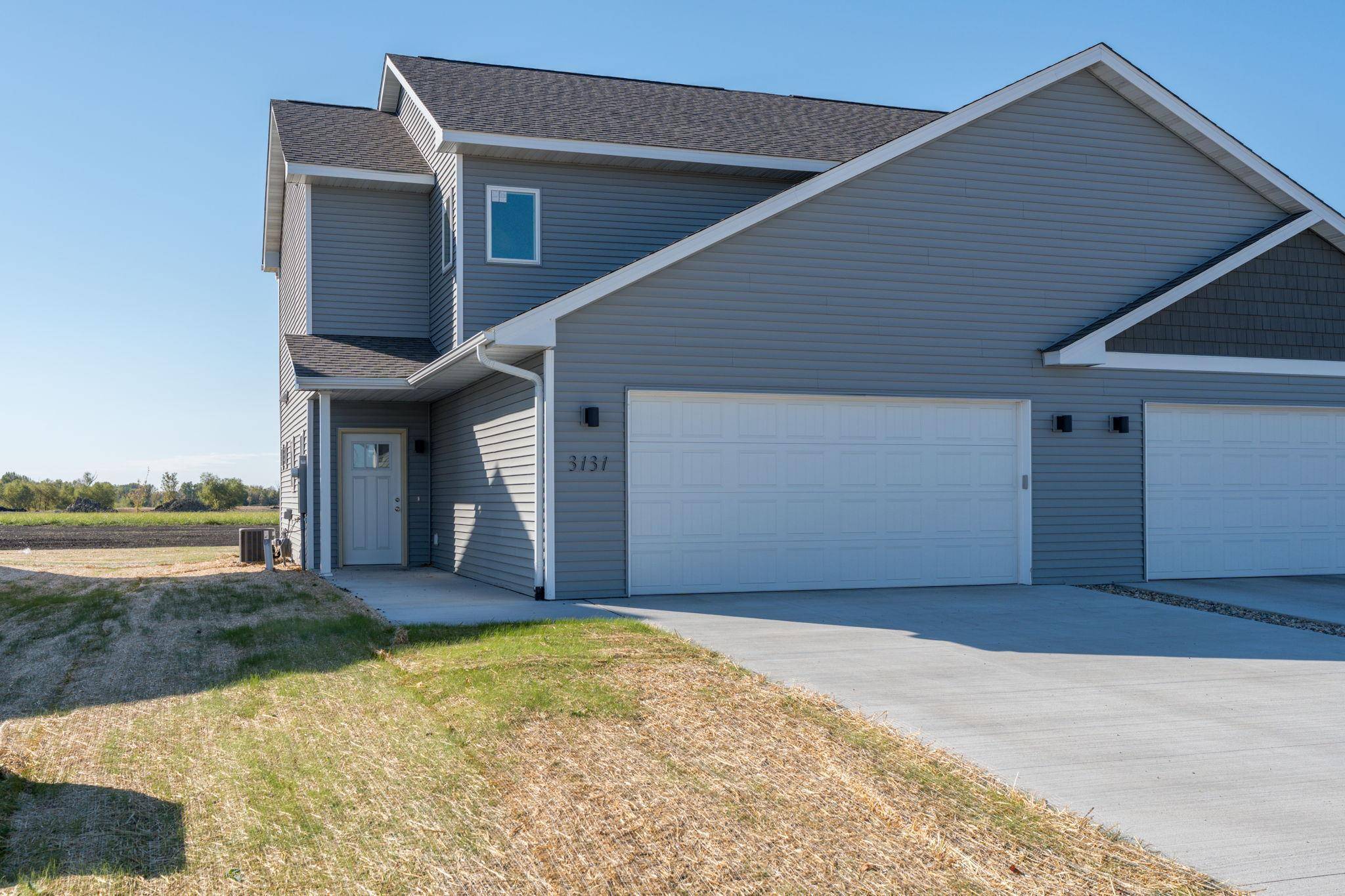 3129 & 3131 Noble DR, Mankato, MN 56001