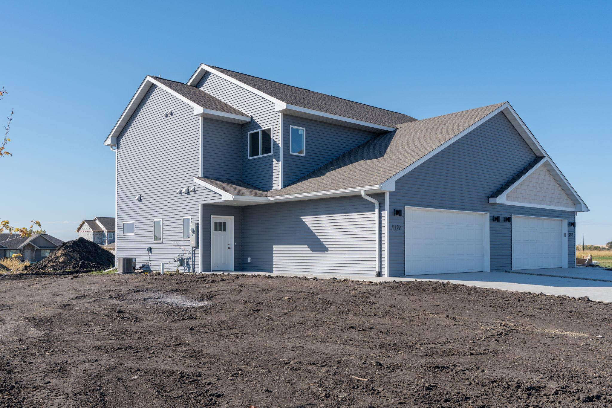 3121 Noble DR, Mankato, MN 56001