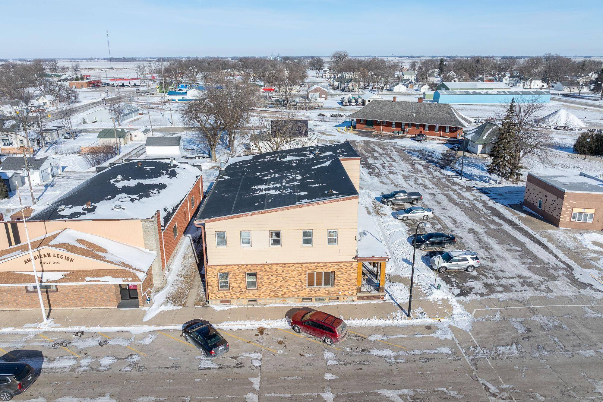 10 1st AVE NW, Wells, MN 56097