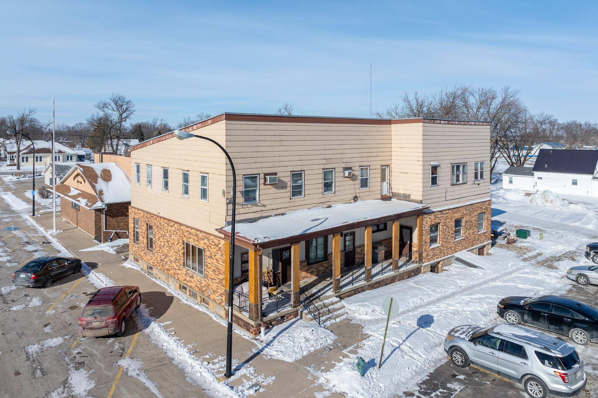 10 1st AVE NW, Wells, MN 56097