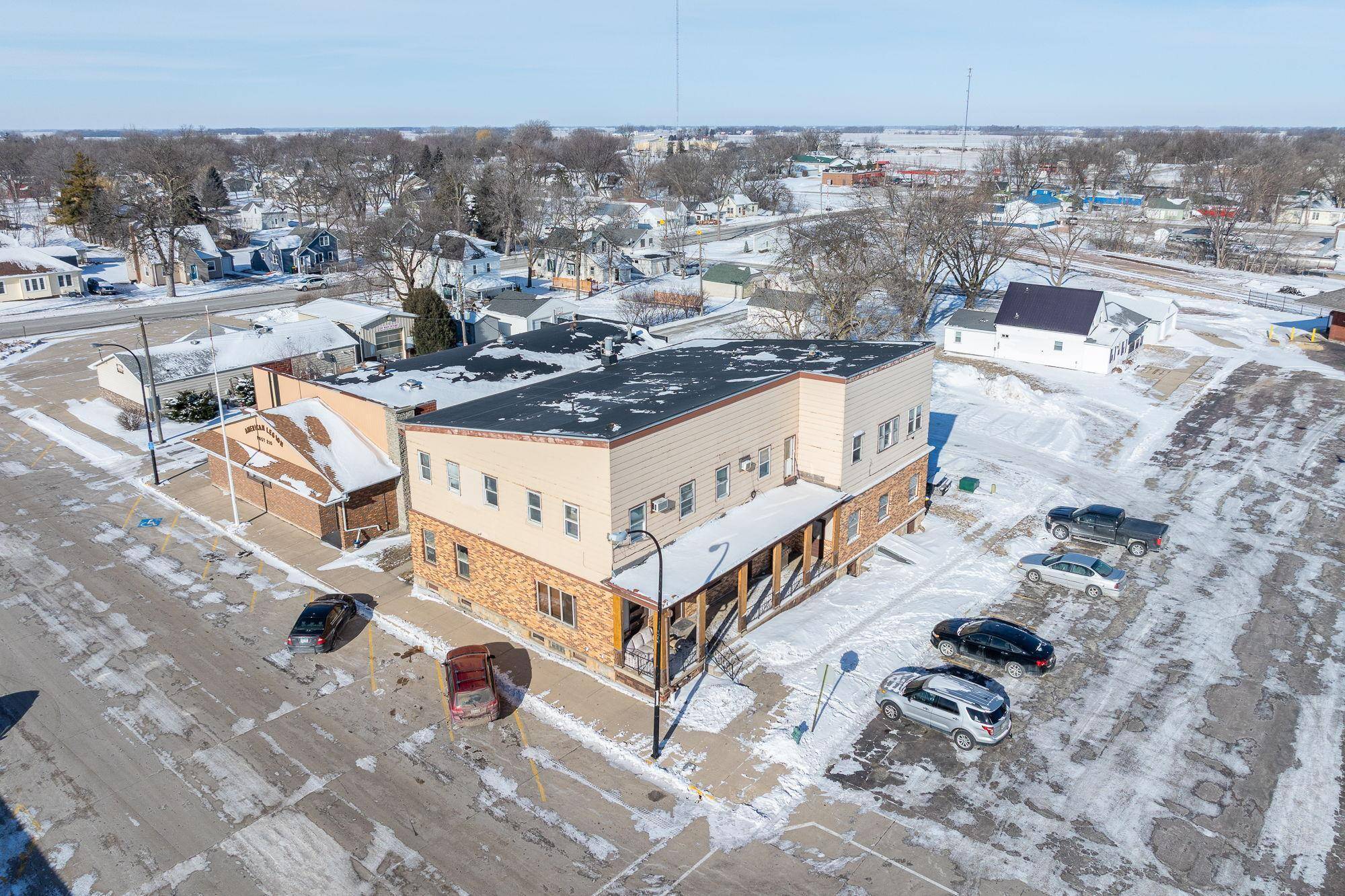 10 1st AVE NW, Wells, MN 56097