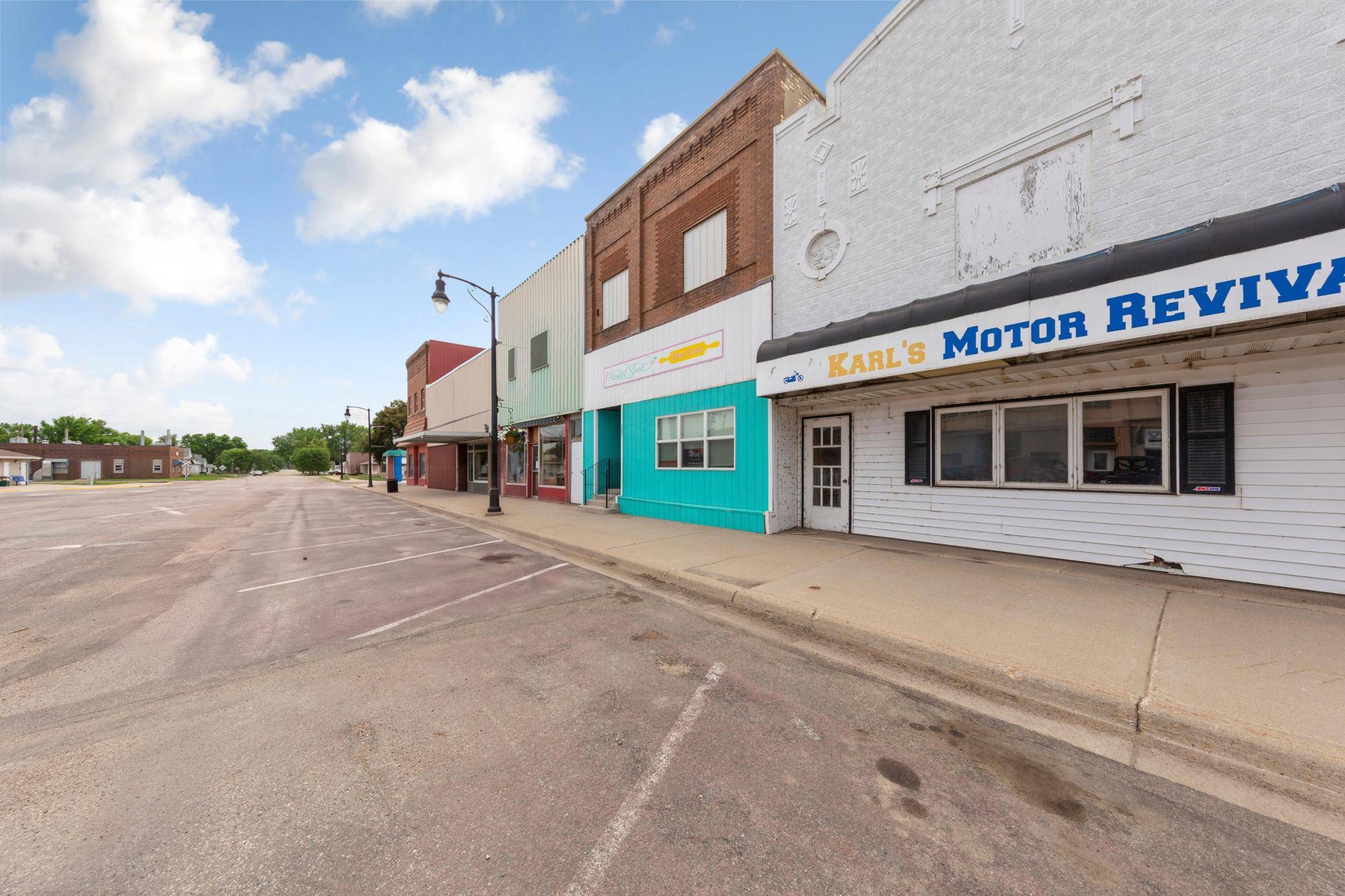 127 1st ST SE, Fairfax, MN 55332