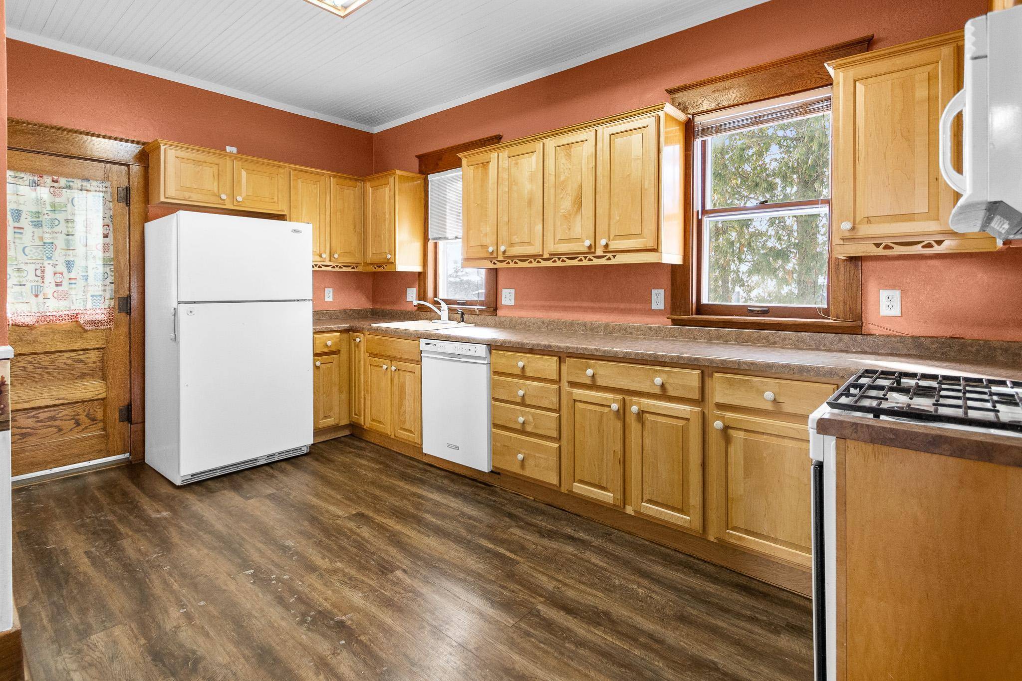 6494 School ST, Finlayson, MN 55735