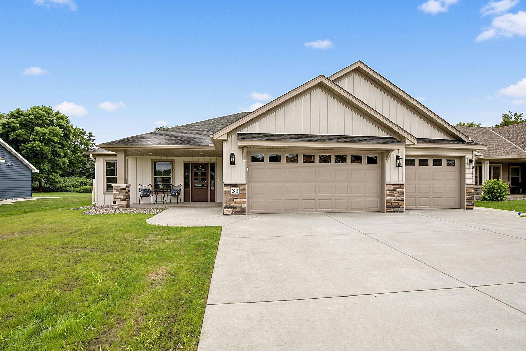 611 Brookwood LN, Saint Cloud, MN 56303