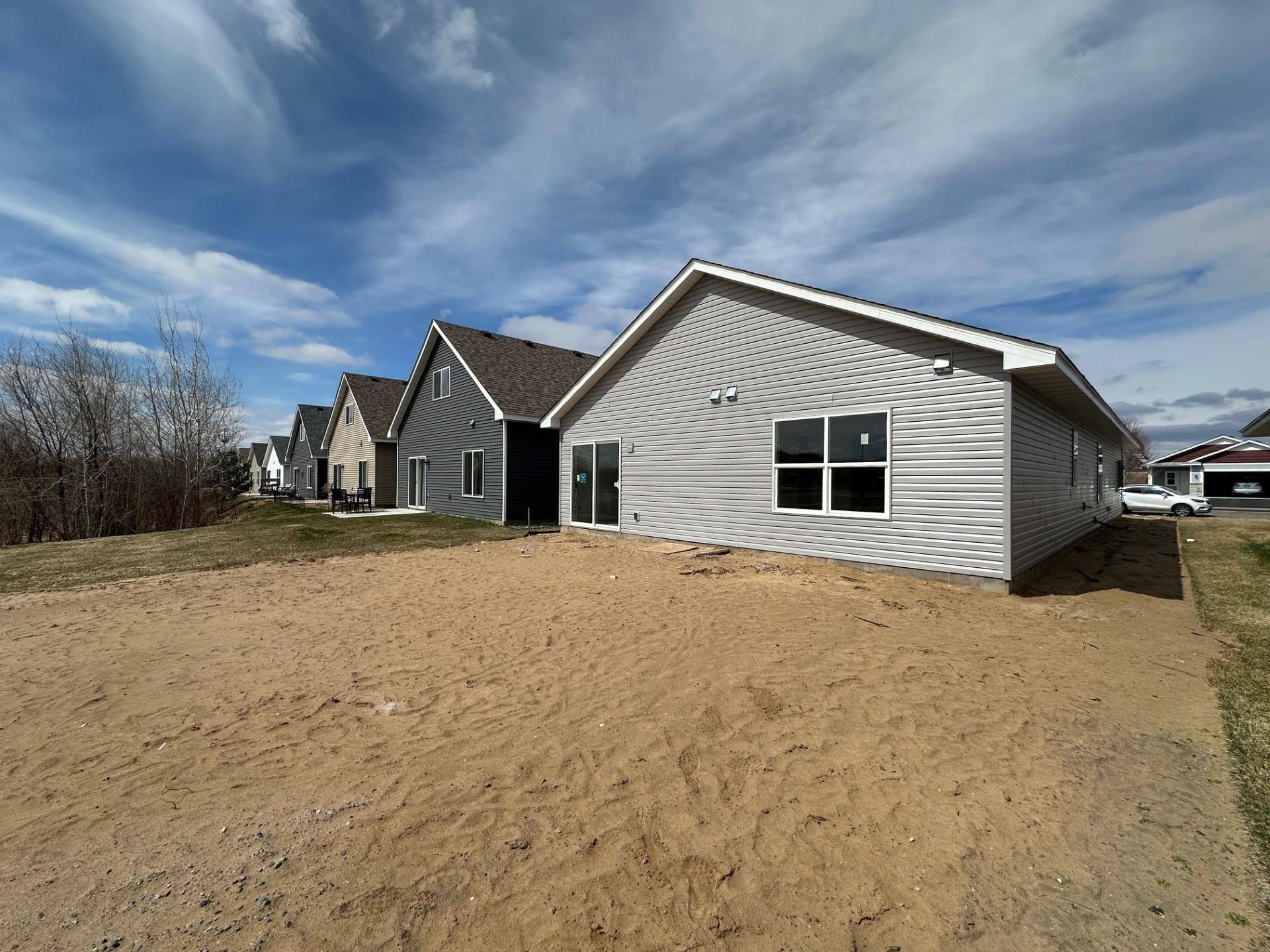 720 Cherrywood LN NE, Isanti, MN 55040