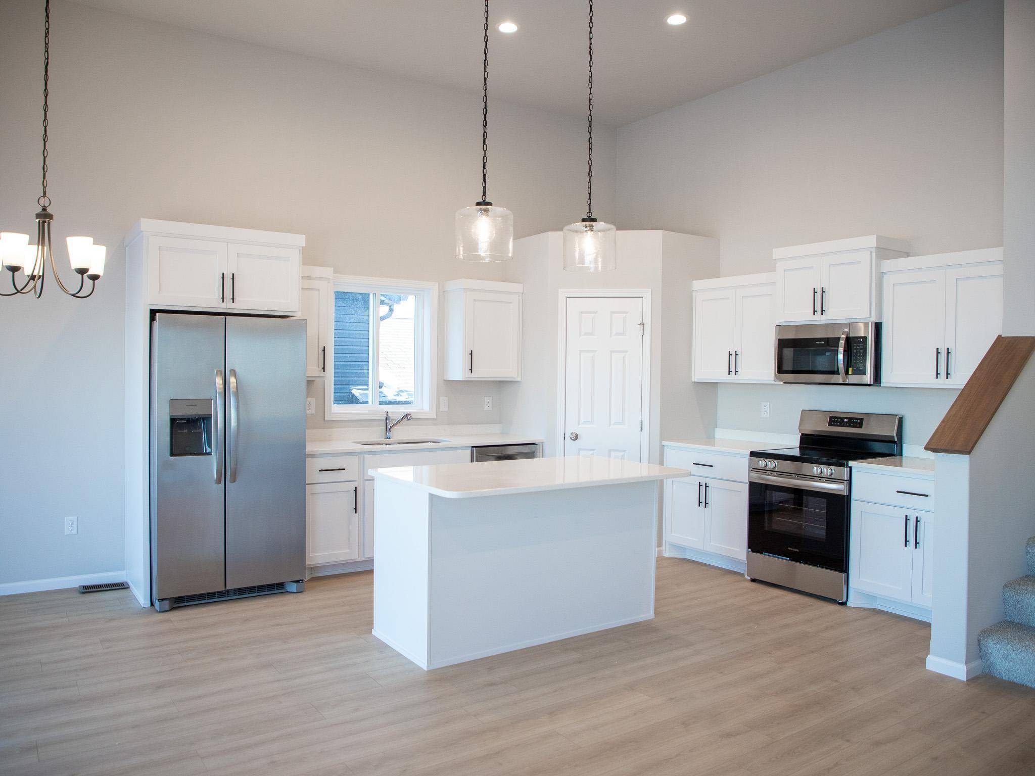 1187 Rachel DR W, West Fargo, ND 58078