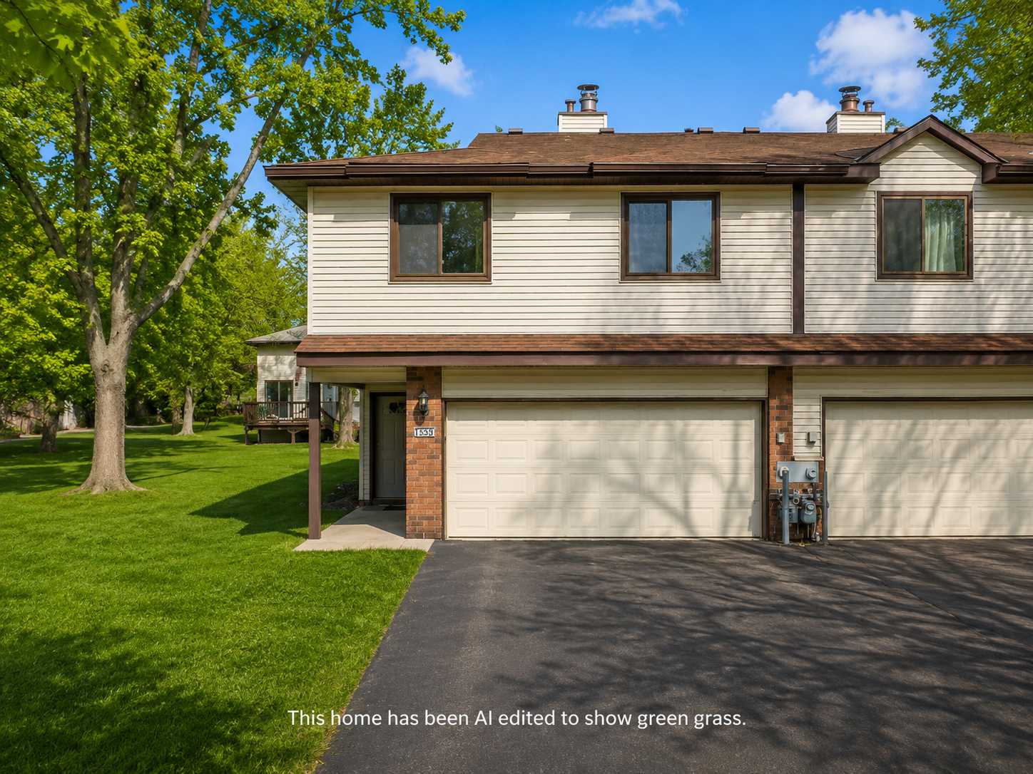 8525 Maplebrook Pkwy N, Brooklyn Park, MN 55445