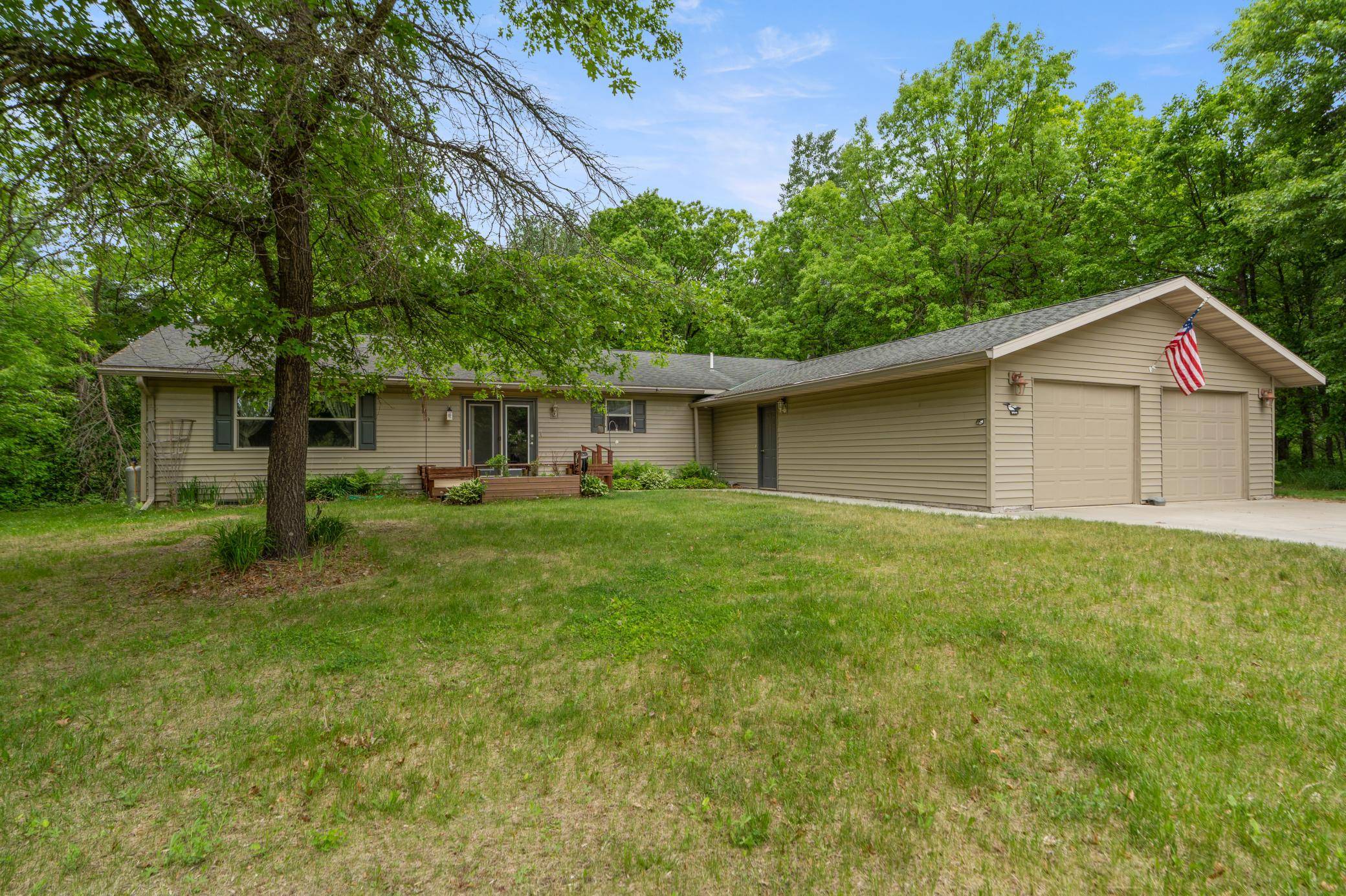 5057 County 40 NW, Hackensack, MN 56452
