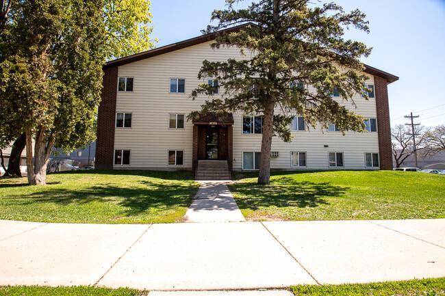 1420 6th AVE S #104, Saint Cloud, MN 56301