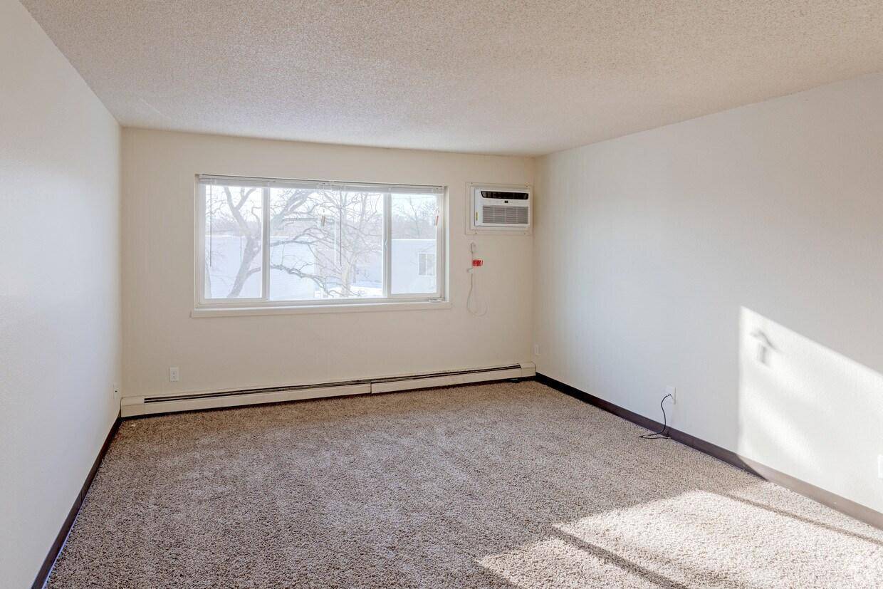 1420 6th AVE S #104, Saint Cloud, MN 56301